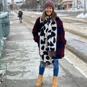 Meet your Posher, Karen rae